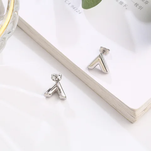 Vera (V) Studs -SILVER