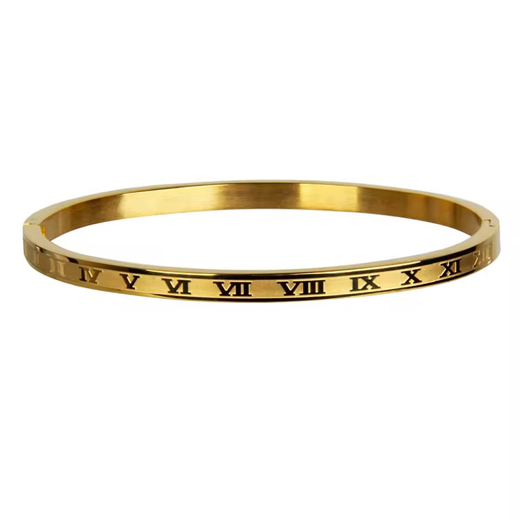 Lullu XVII Bangle - Gold