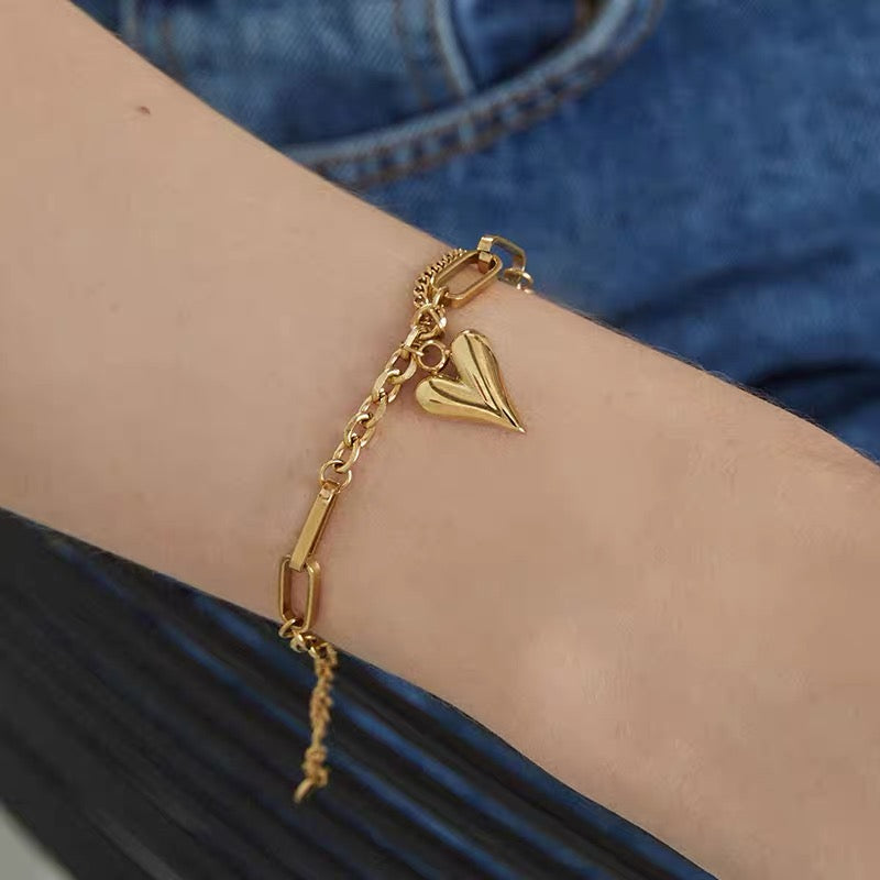 Corralles Heart Bracelet