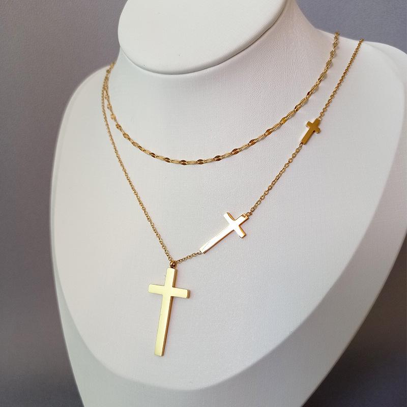 Greta 3 Crosses Necklace