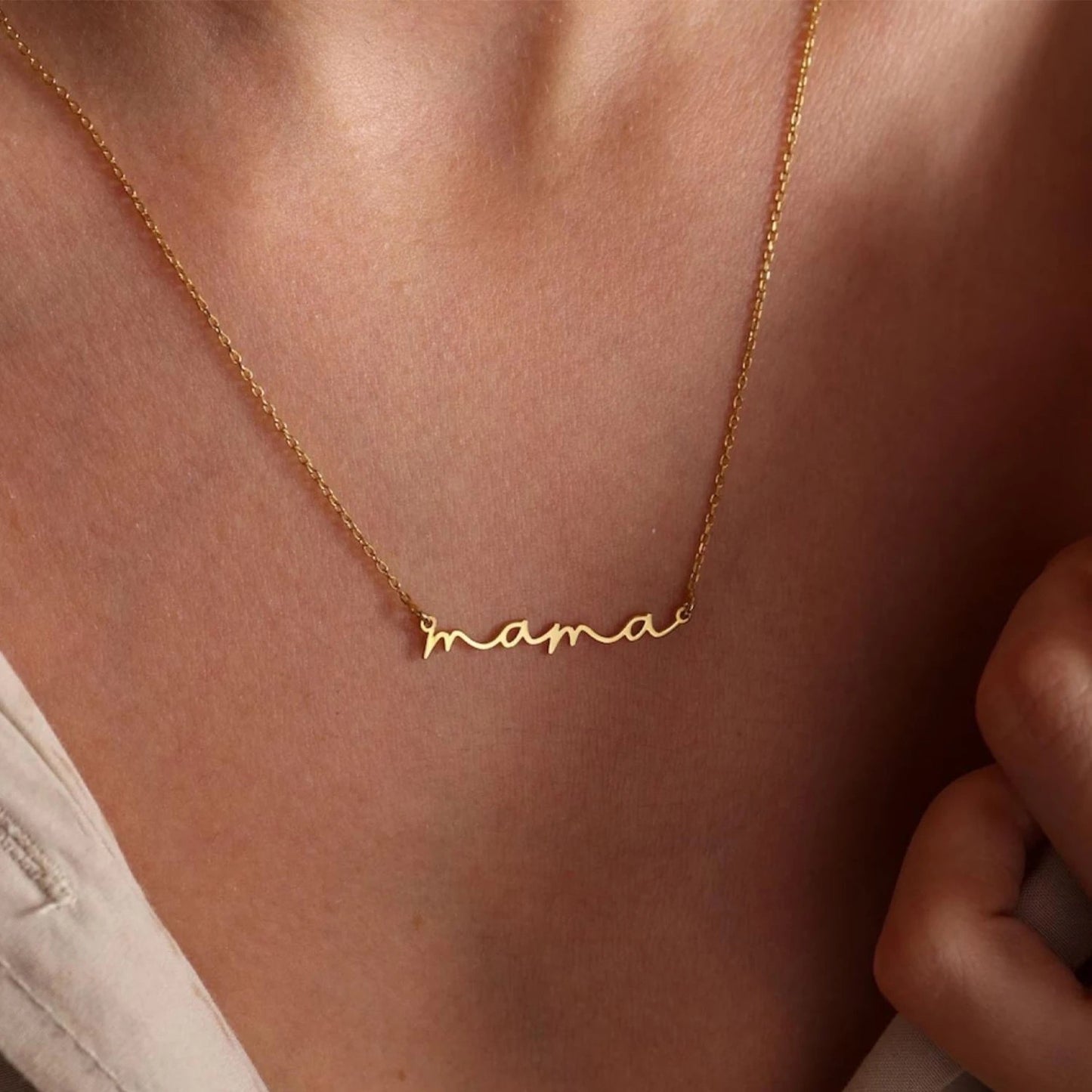 Mama Necklace - Gold