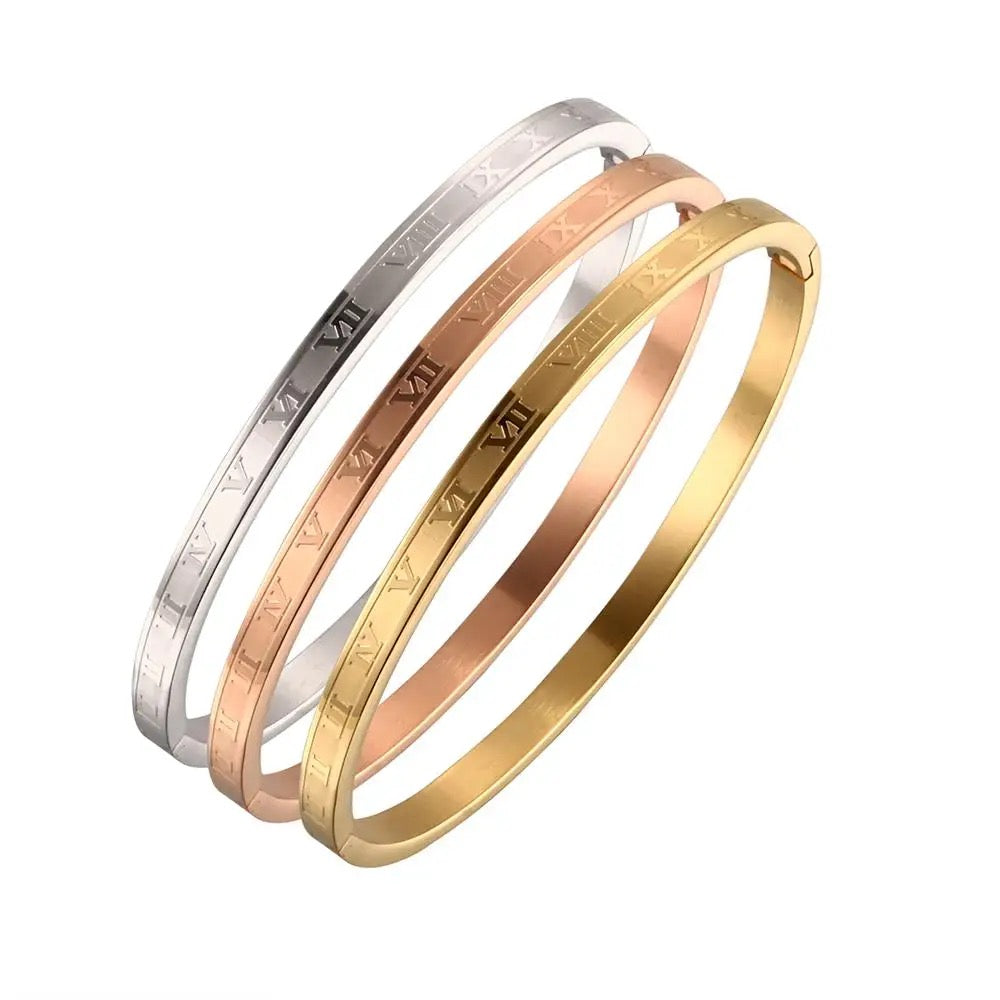 Lullu XVII Bangle - Gold